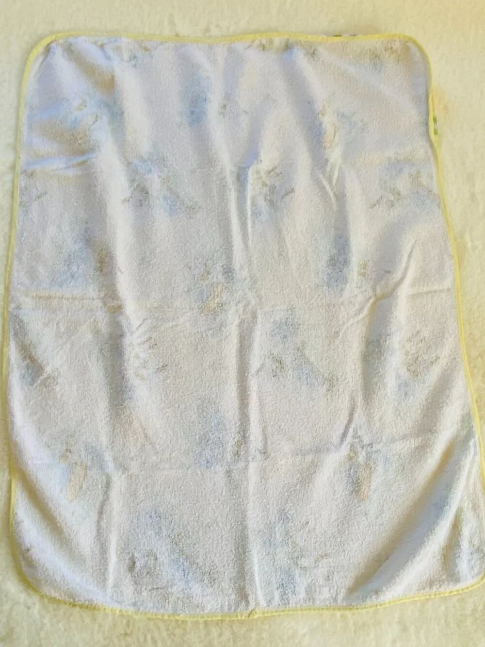 The Smurfs Vintage 1980s baby hooded bath towel 35 X 26 inches terrycloth